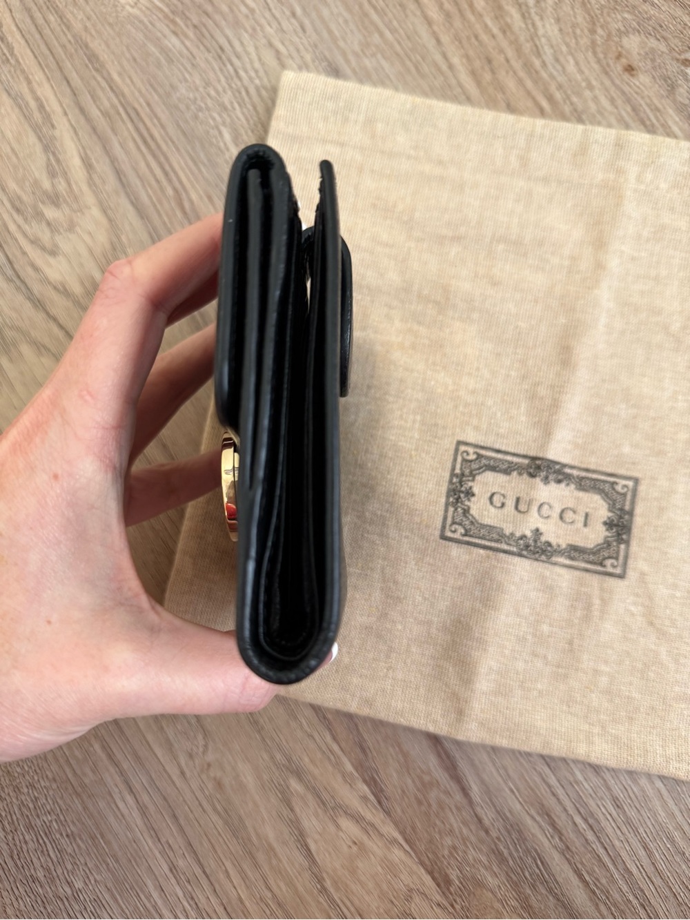 GUCCI Calfskin Interlocking G Compact Wallet with COA - Picture 7 of 11